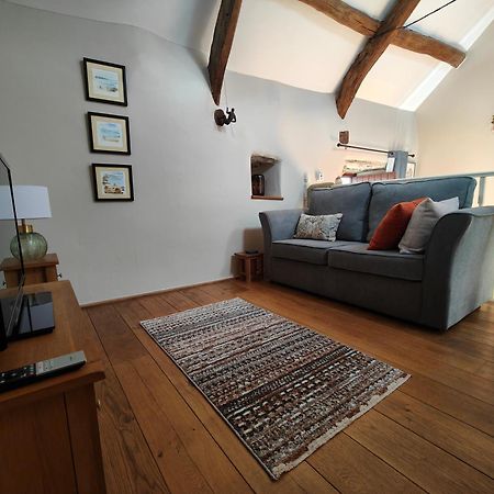 Appartamento Ty Gwennol Near Gilfach Goch Llanbedr  Esterno foto