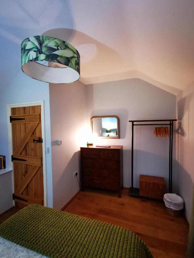 Appartamento Ty Gwennol Near Gilfach Goch Llanbedr  Esterno foto