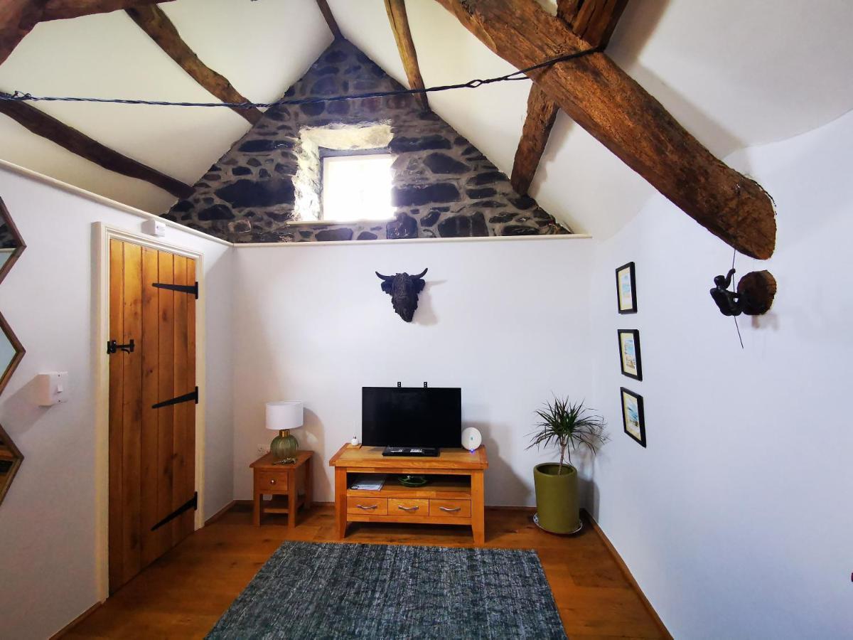 Appartamento Ty Gwennol Near Gilfach Goch Llanbedr  Esterno foto