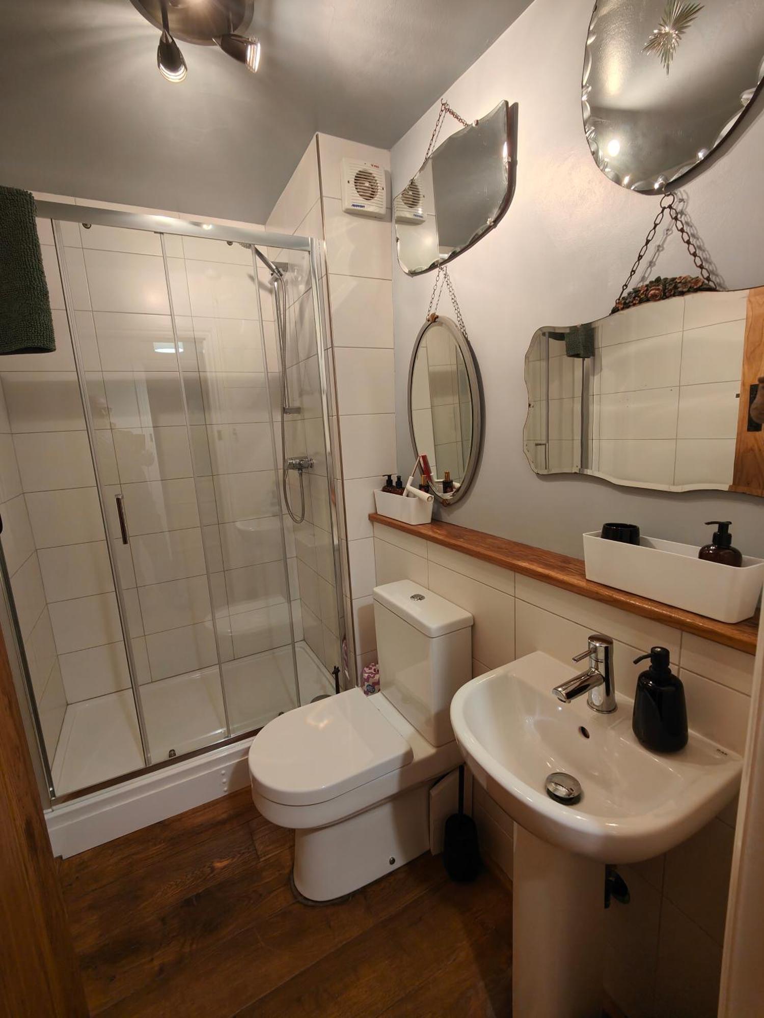 Appartamento Ty Gwennol Near Gilfach Goch Llanbedr  Esterno foto